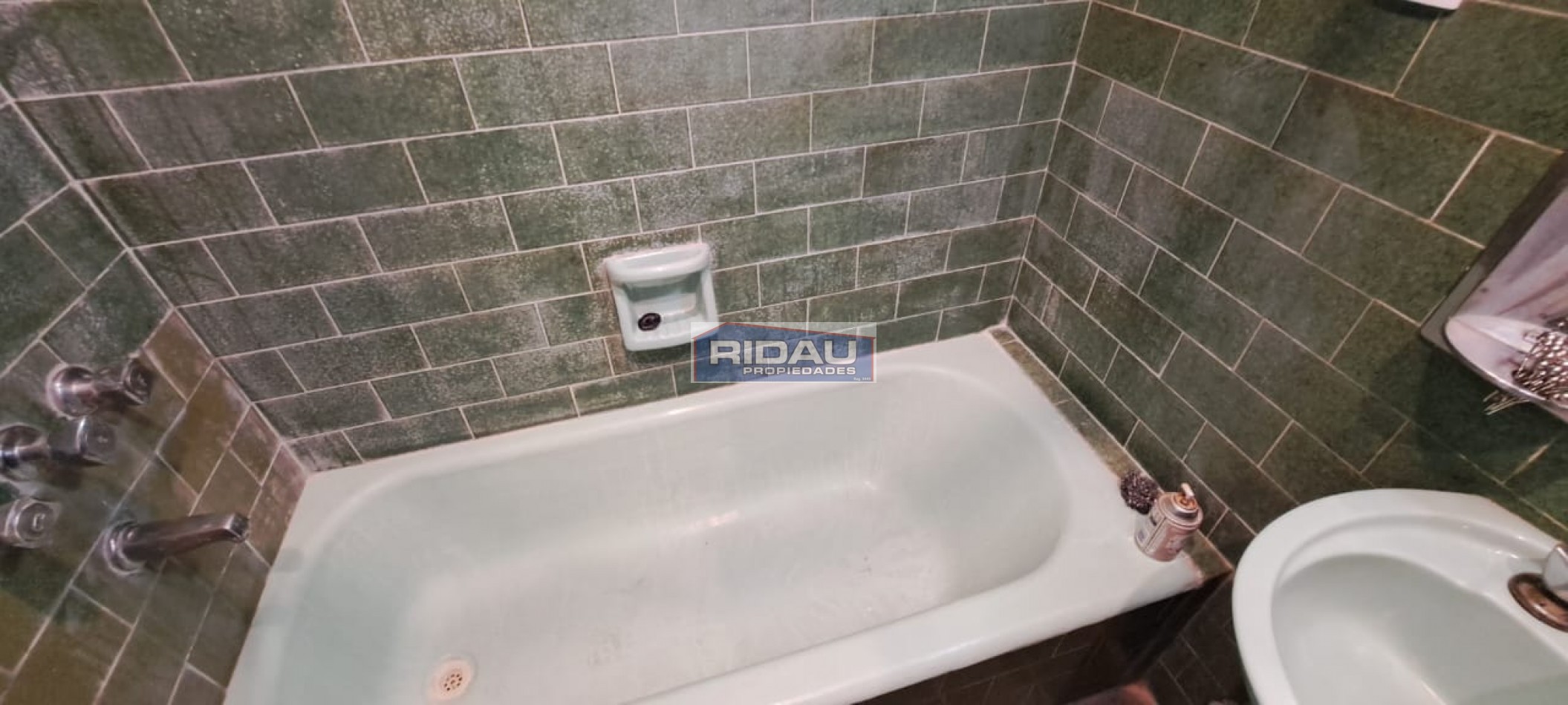 Alq. 24 m.- 2 amb. Lateral - zona Materno Infantil -