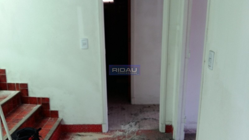 PH 3 amb a la calle con local/garage- 1° piso x escalera