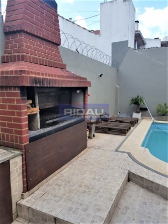 Casa 3 amb con Piscina- Reciclada- Santa Monica