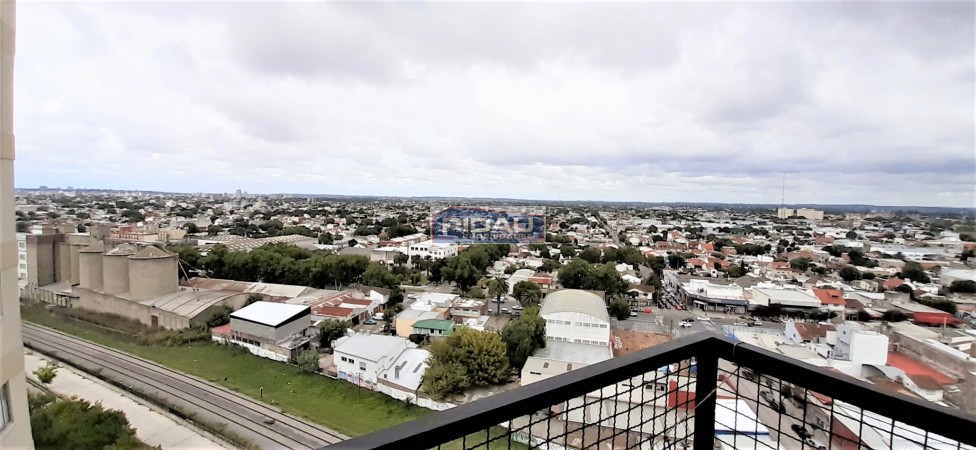 2 amb lateral - vista abierta- los andes y Luro 