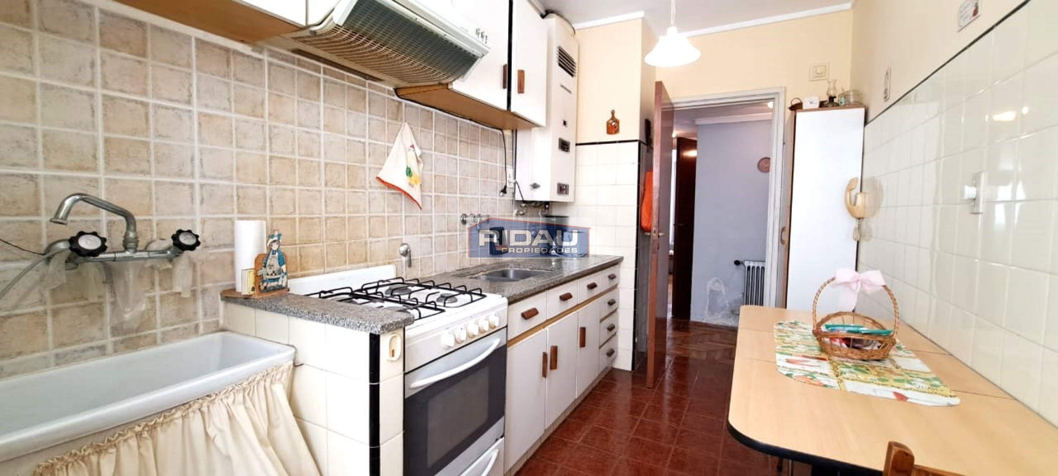 ALQ. 24 m.- 3 amb c/dep serv. y toilette- centro MdP