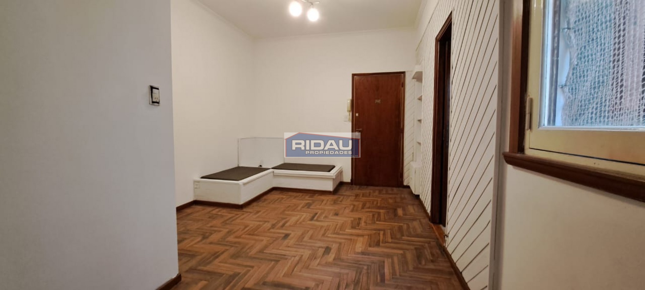 Alq. 24 m.- 2 amb. Lateral - zona Materno Infantil -