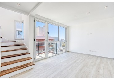 3 amb. a estrenar- a la calle - en Duplex- Plaza Mitre-