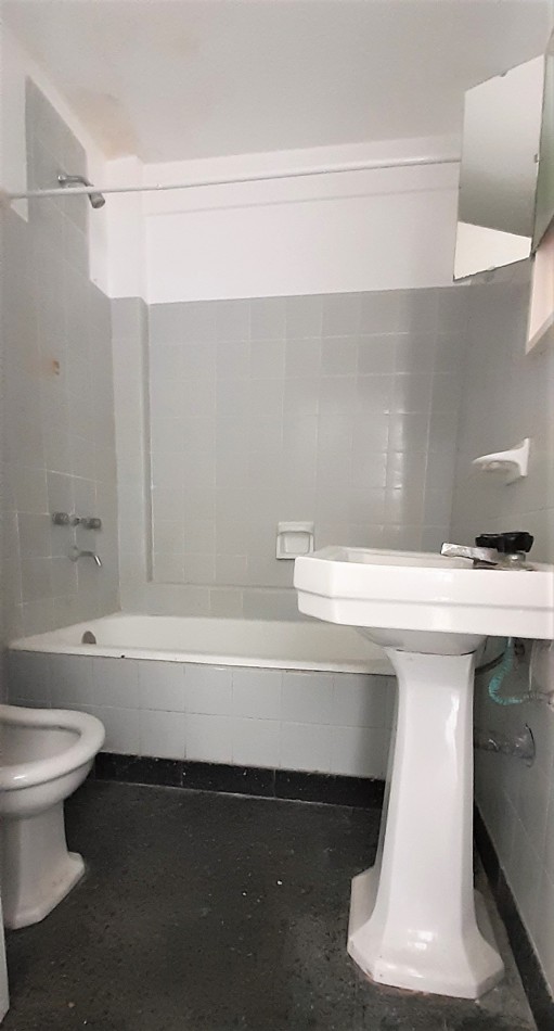 2 amb lateral - vista abierta- los andes y Luro 