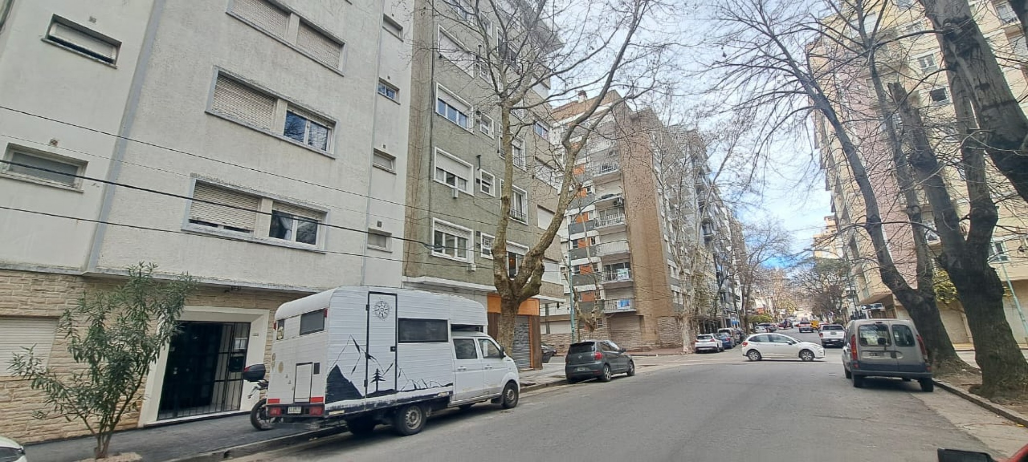 2 Amb. al frente - Falucho y Alsina