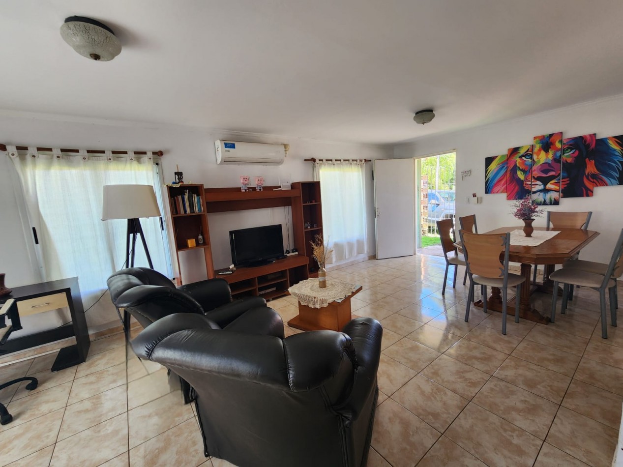 Alq. 12 meses- chalet 3 amb.- Acantilados 