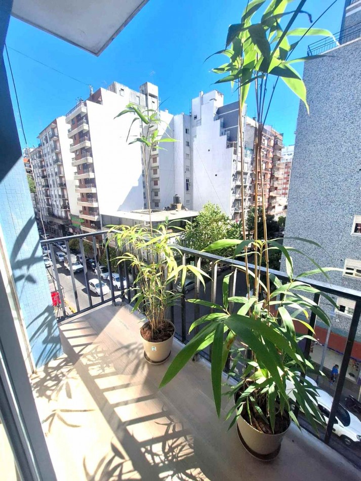 2 amb frente reciclado y amoblado MDP