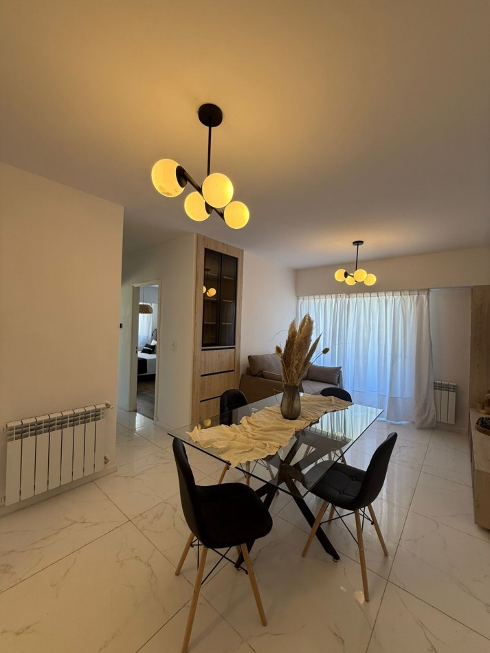 3 amb frente con balcon- reciclado y amoblado- La perla MDP