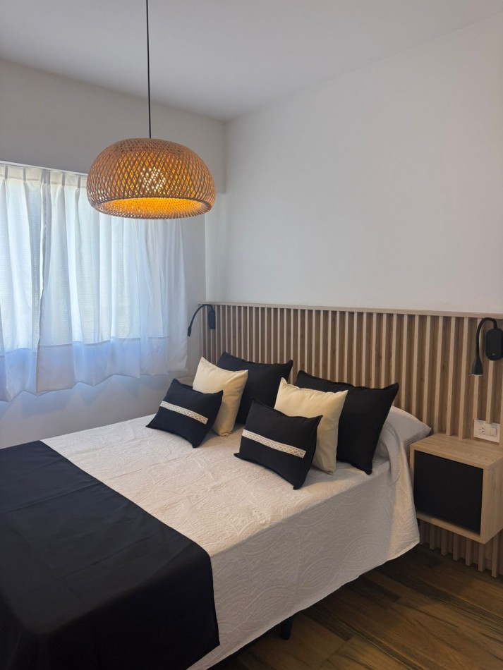 3 amb frente con balcon- reciclado y amoblado- La perla MDP