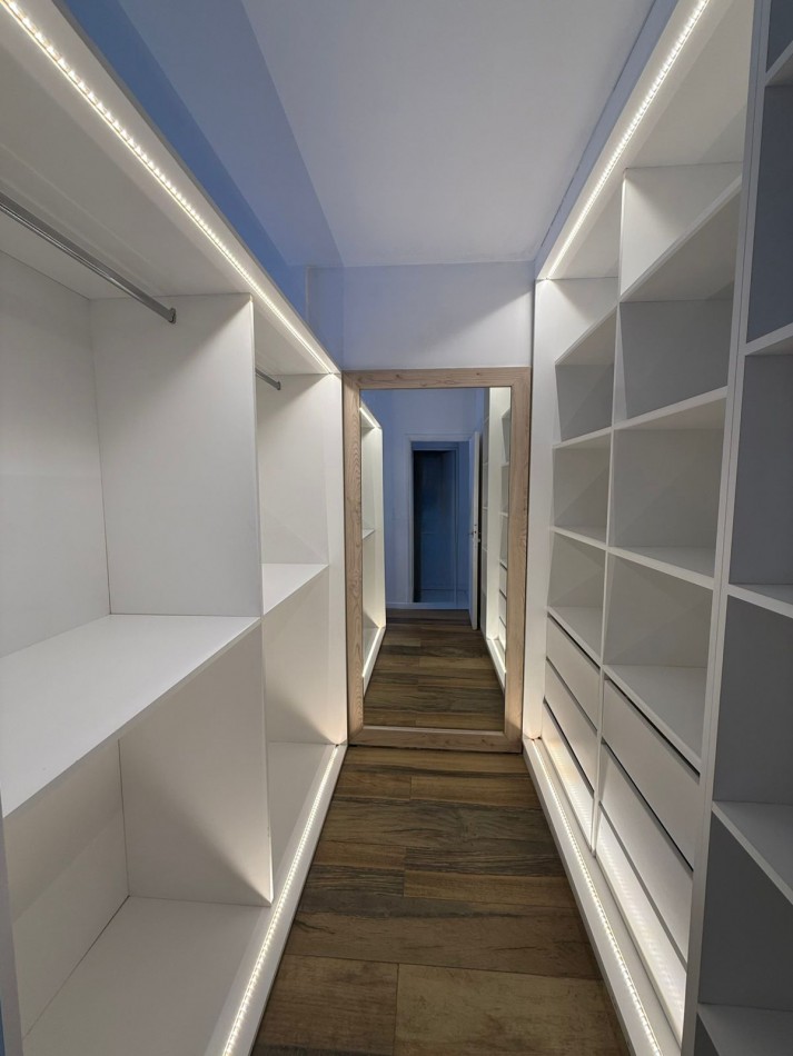 3 amb frente con balcon- reciclado y amoblado- La perla MDP