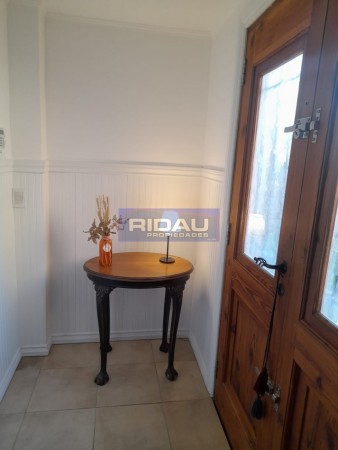 Chalet en PH al frente - 4 amb.- Caisamar