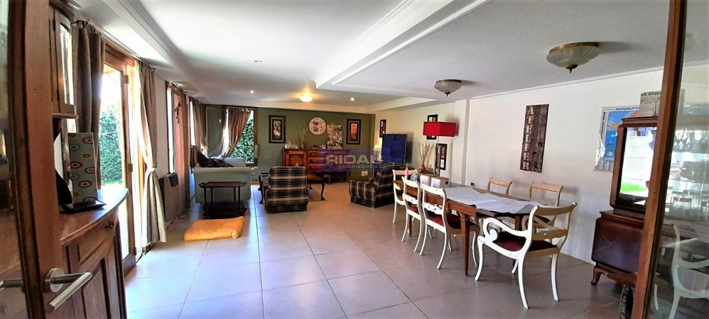 Chalet en PH al frente - 4 amb.- Caisamar