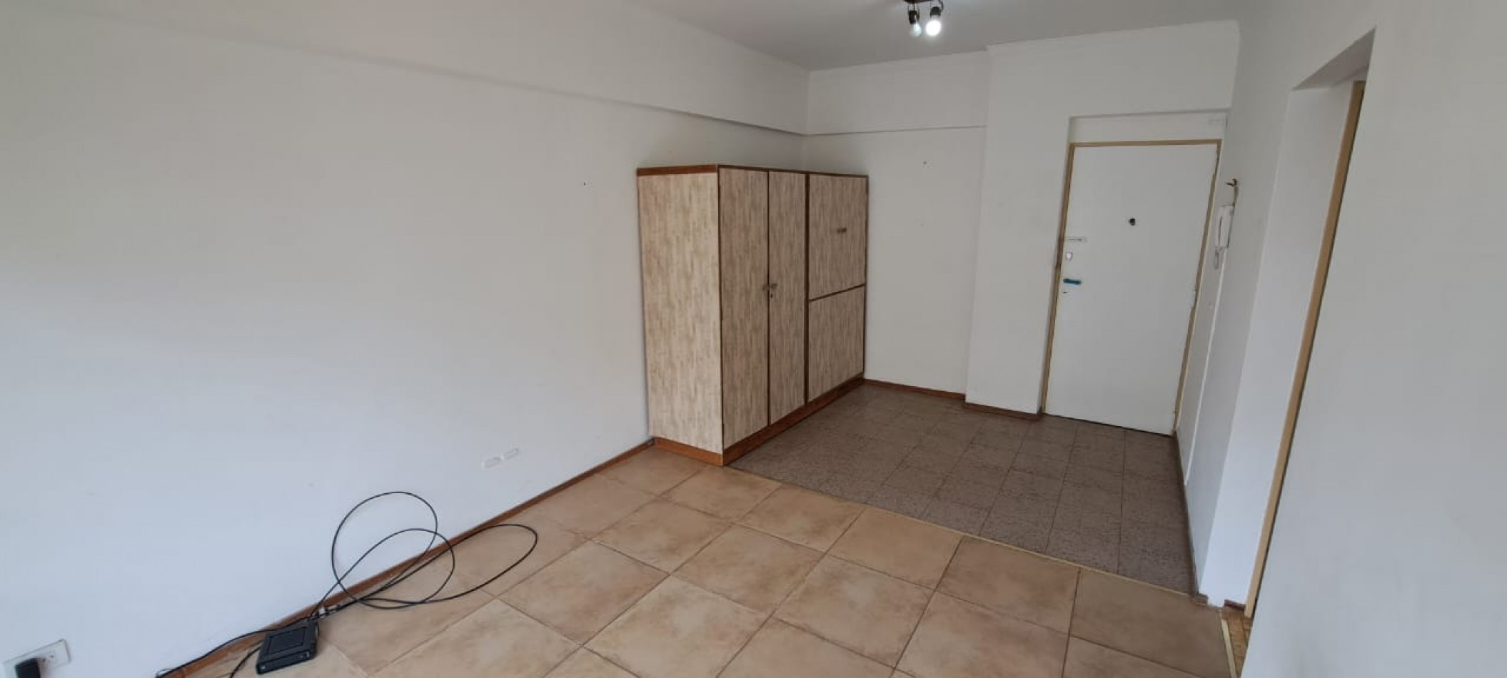 Alquiler 24 m- 1 amb frente con balcon- Centro MdP